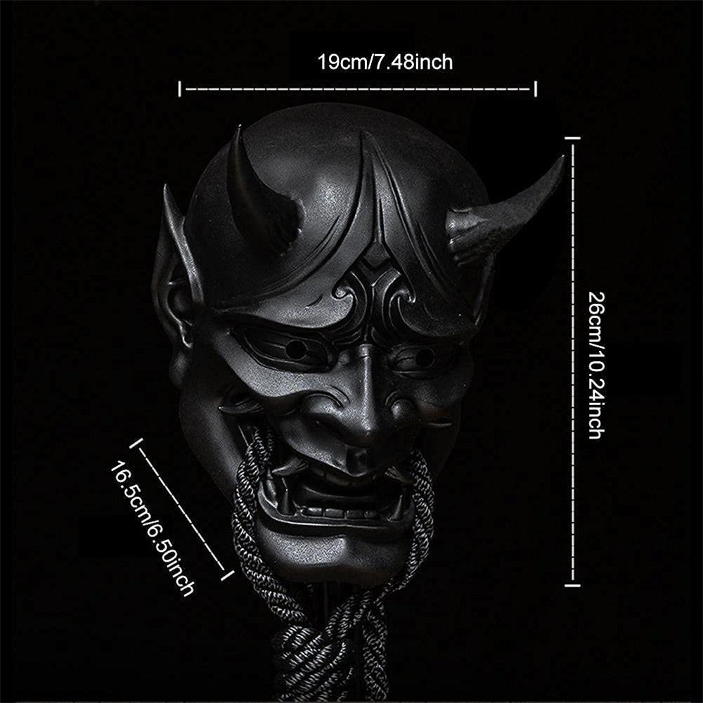 MASQUE LATEX ONI TENGU NOIR AVEC CORDE