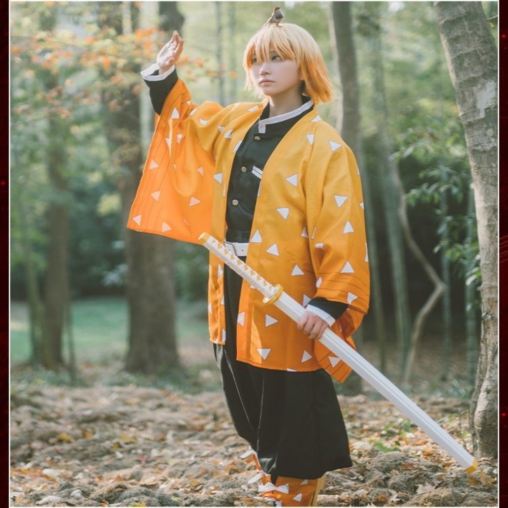 ENSEMBLE COSPLAY KIMETSU NO YAIBA