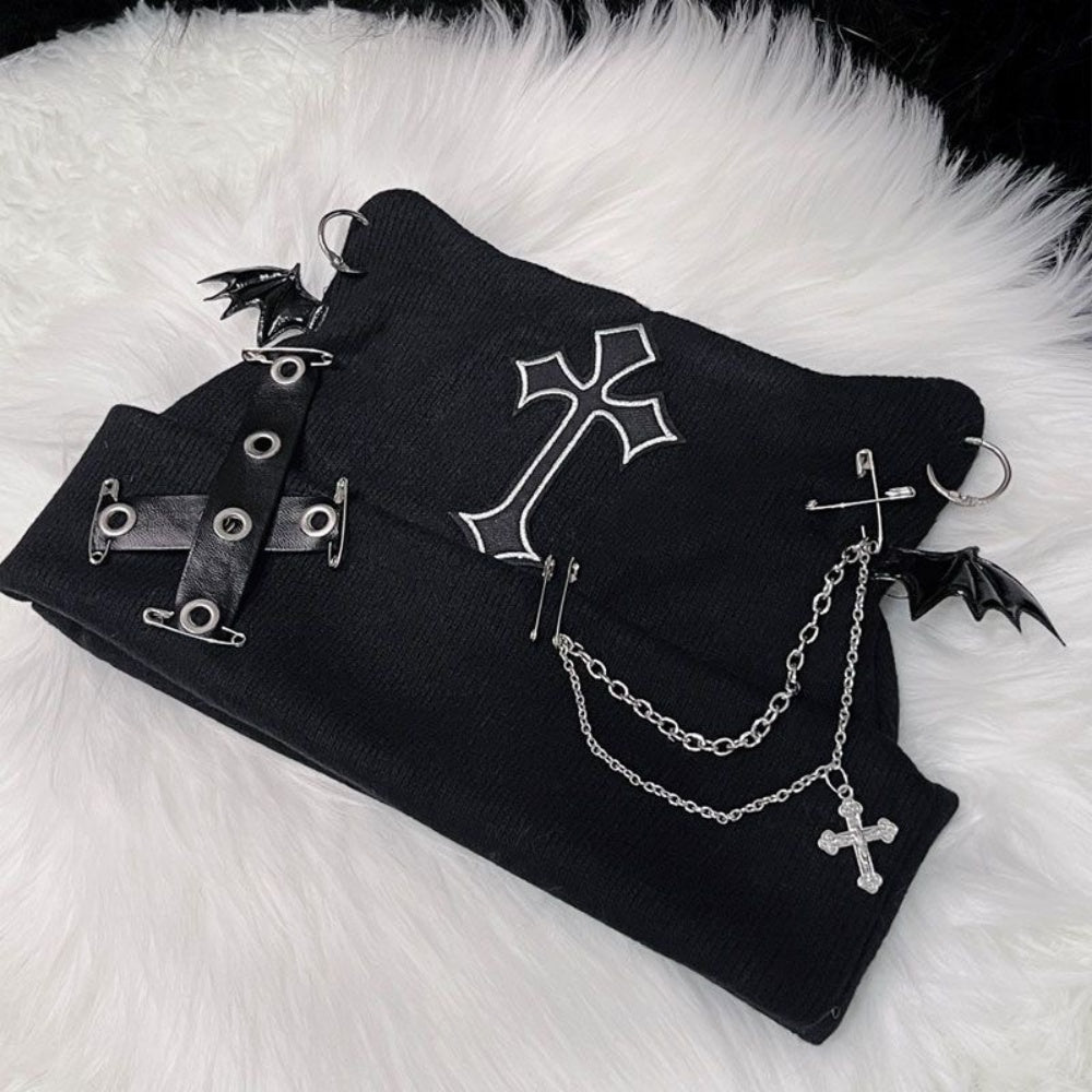 BONNET OREILLE NOIR EPINGLE CHAINE CROIX GOTH