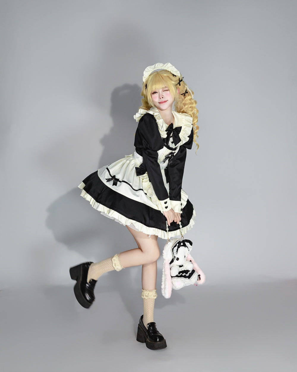ROBE LOLITA MAID SOUBRETTE SERVEUSE