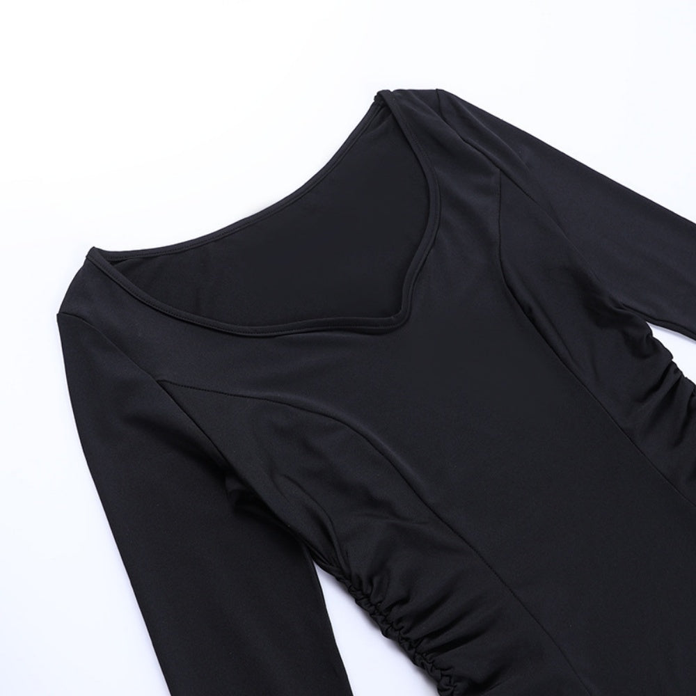 ROBE LONG GOTH MANCHE BOUFFANTE