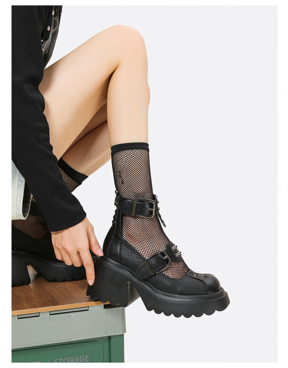 CHAUSSURES PUNK CLOUS CUIR TALON 8.5CM
