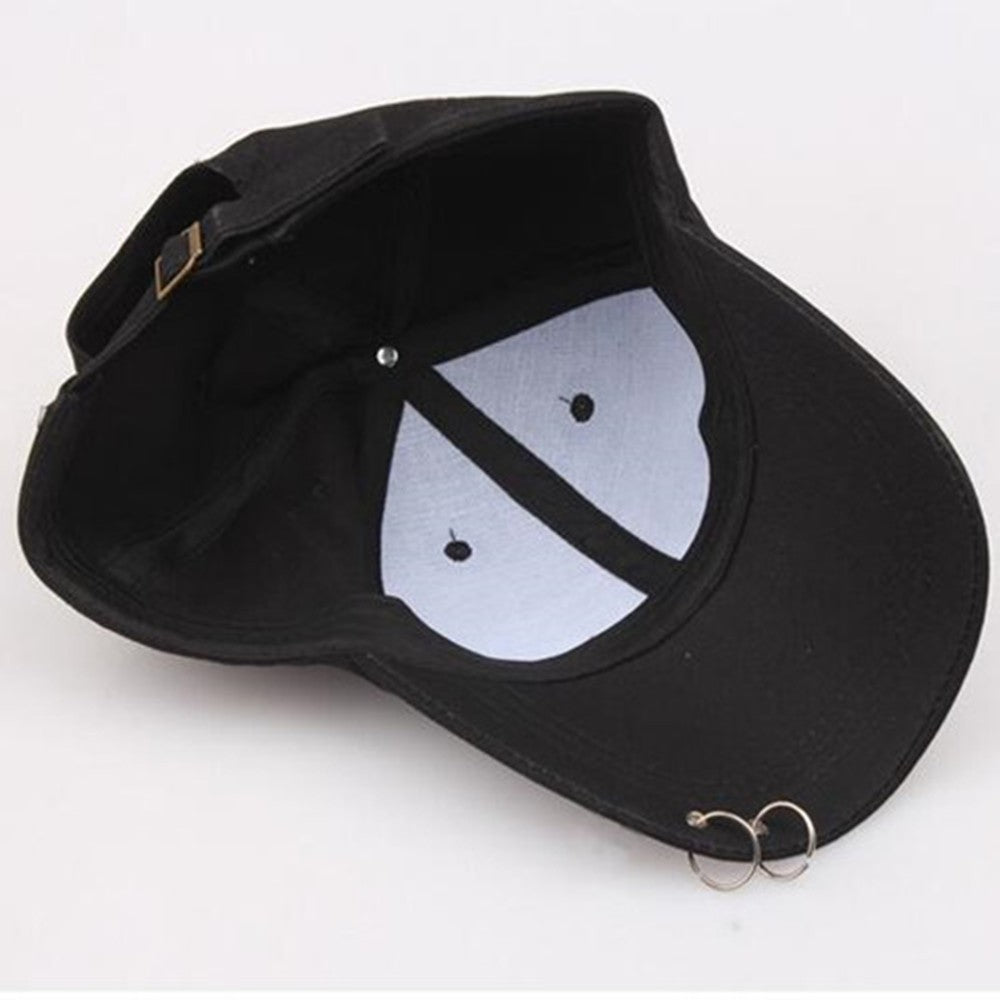 CASQUETTE NOIR ANNEAUX MIXTE