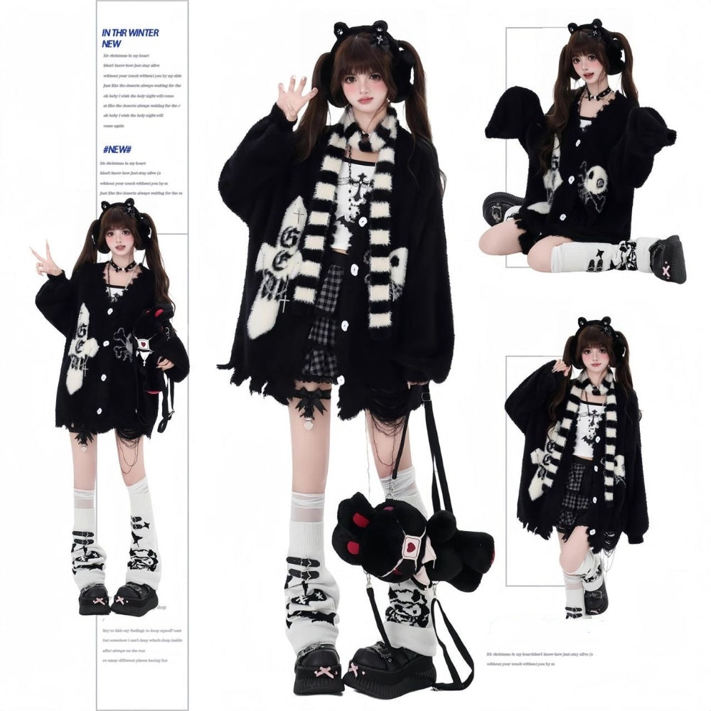 PULL DEMON GOTH AVEC ECHARPE NOIR