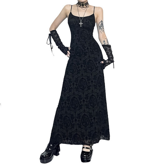 ROBE GOTH NOIR VICTORIEN A BRETELLE